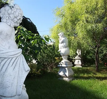 Albergo Hotel 2* Saint-Laurent-du-Var