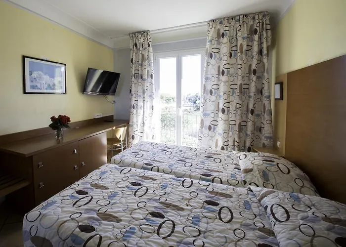 فندق Albergo Hotel 2*