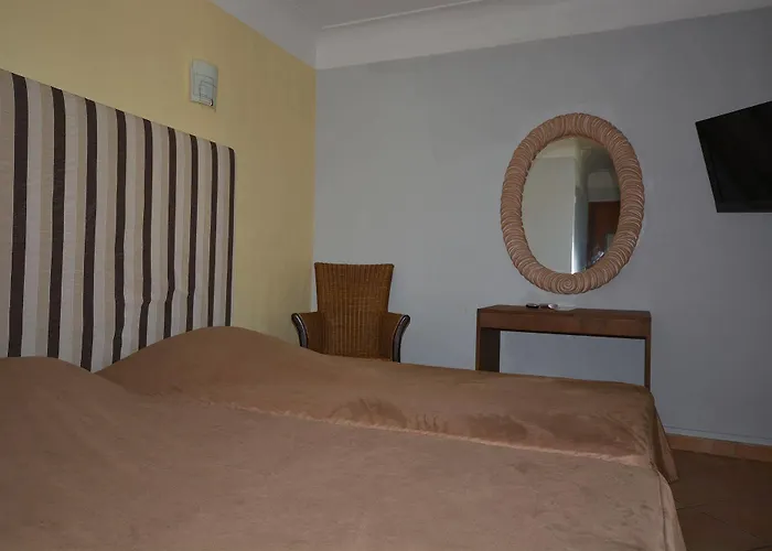 Albergo Hotel فندق سا لُرون دو فار