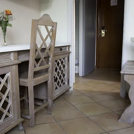 アルベルゴ オテル 2* サン・ローラン・デュ・ヴァール